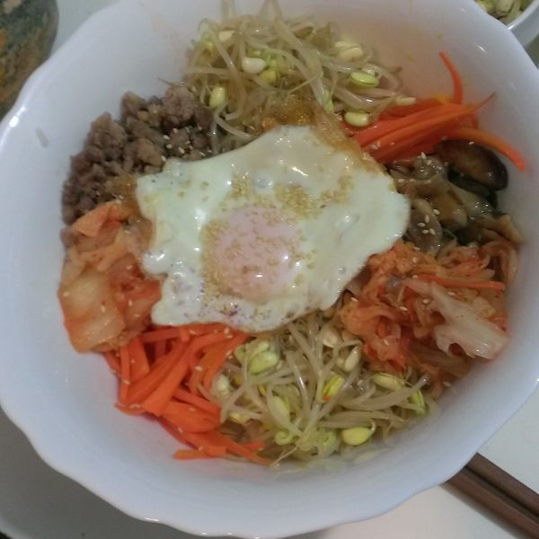 【愛妻飯盒】韓式拌飯 Bibimbap：Cindy Chou 一起做