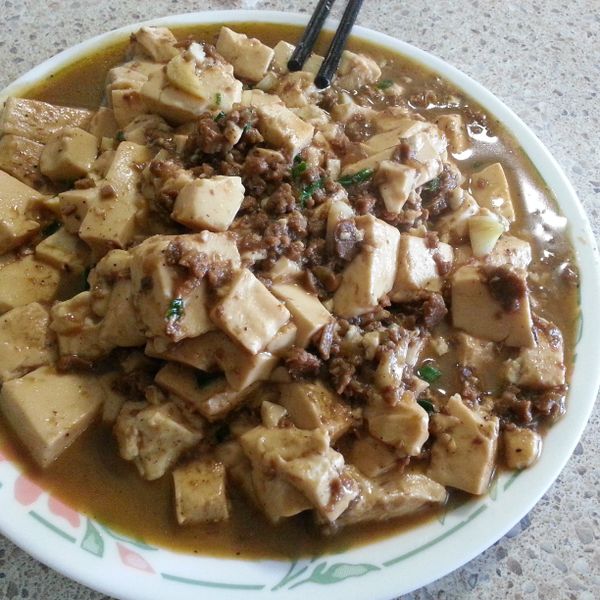 肉碎炒豆腐：林俐彣 一起做