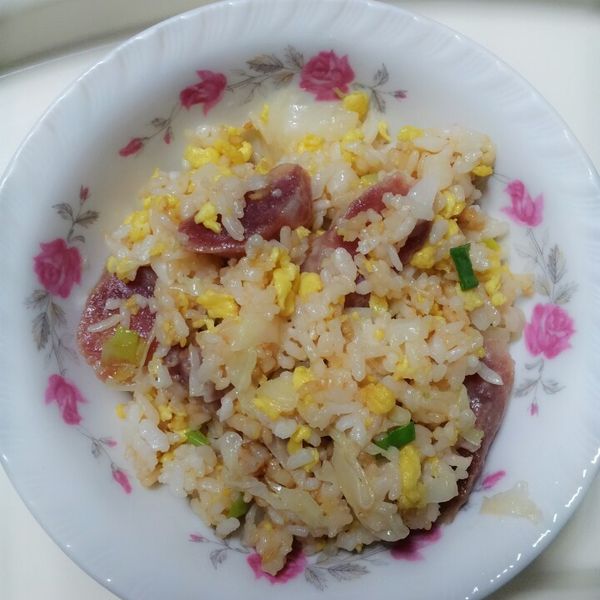 {芙芙little kitchen} 菜心臘腸炒飯:Belle Xu 一起做