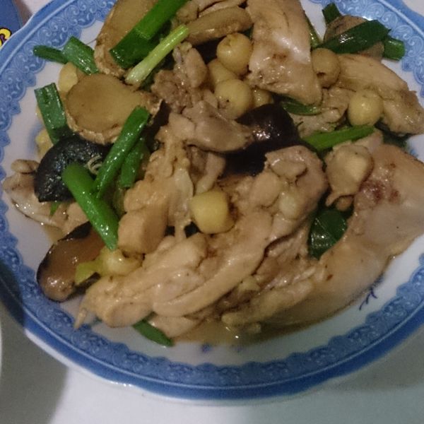 新手人妻料理：栗子蔥燒雞 : Iwan Lubi一起做