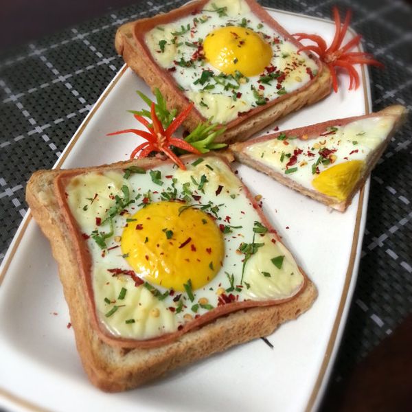 火腿夾心太陽蛋吐司【博客原味切片火腿】 : Doi Doi Ngui一起做