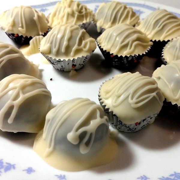 [阿妮塔♥sweet] Oreo夾心白巧克力球。 : Pamela Wu一起做