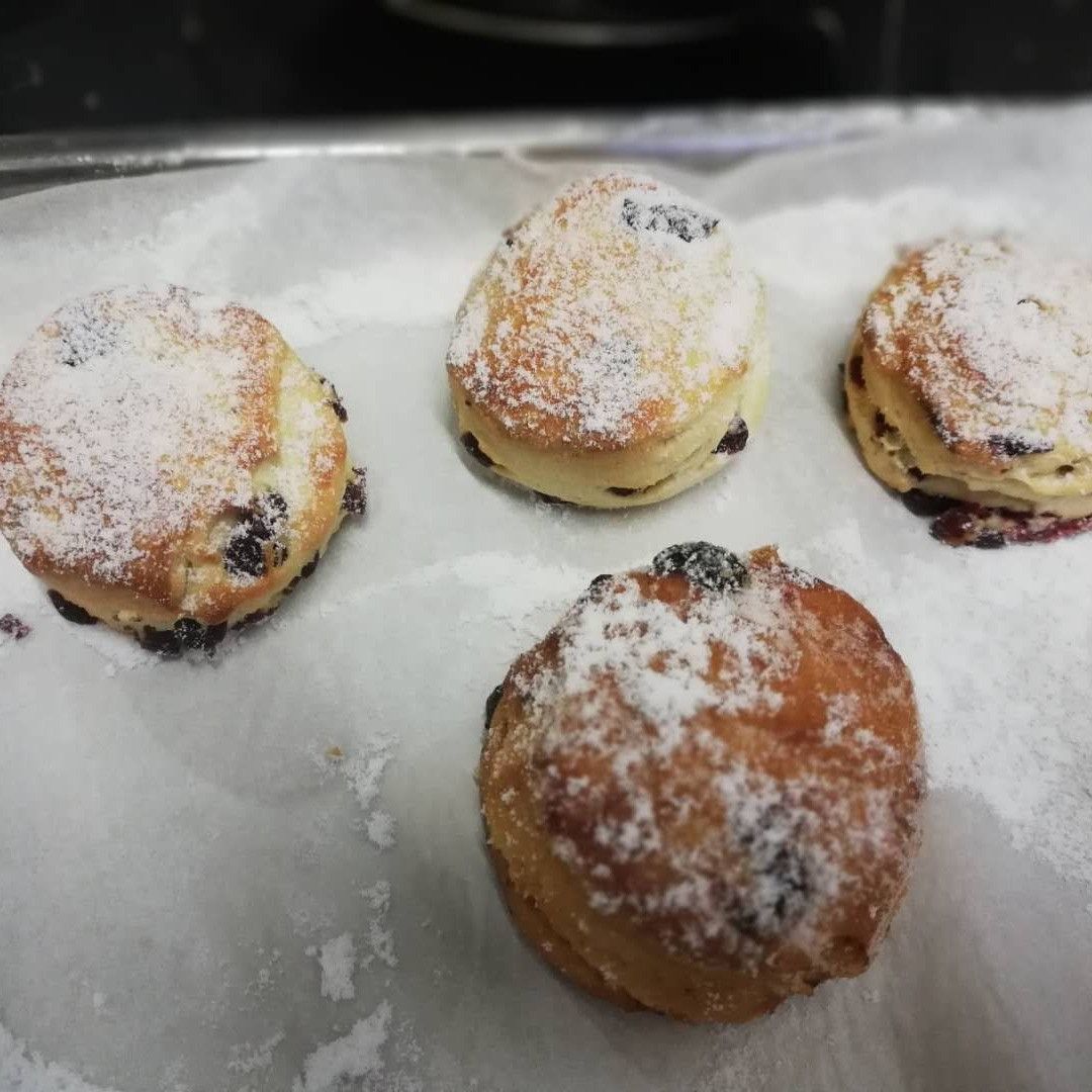 Karen Ng Yin Lee 一起做