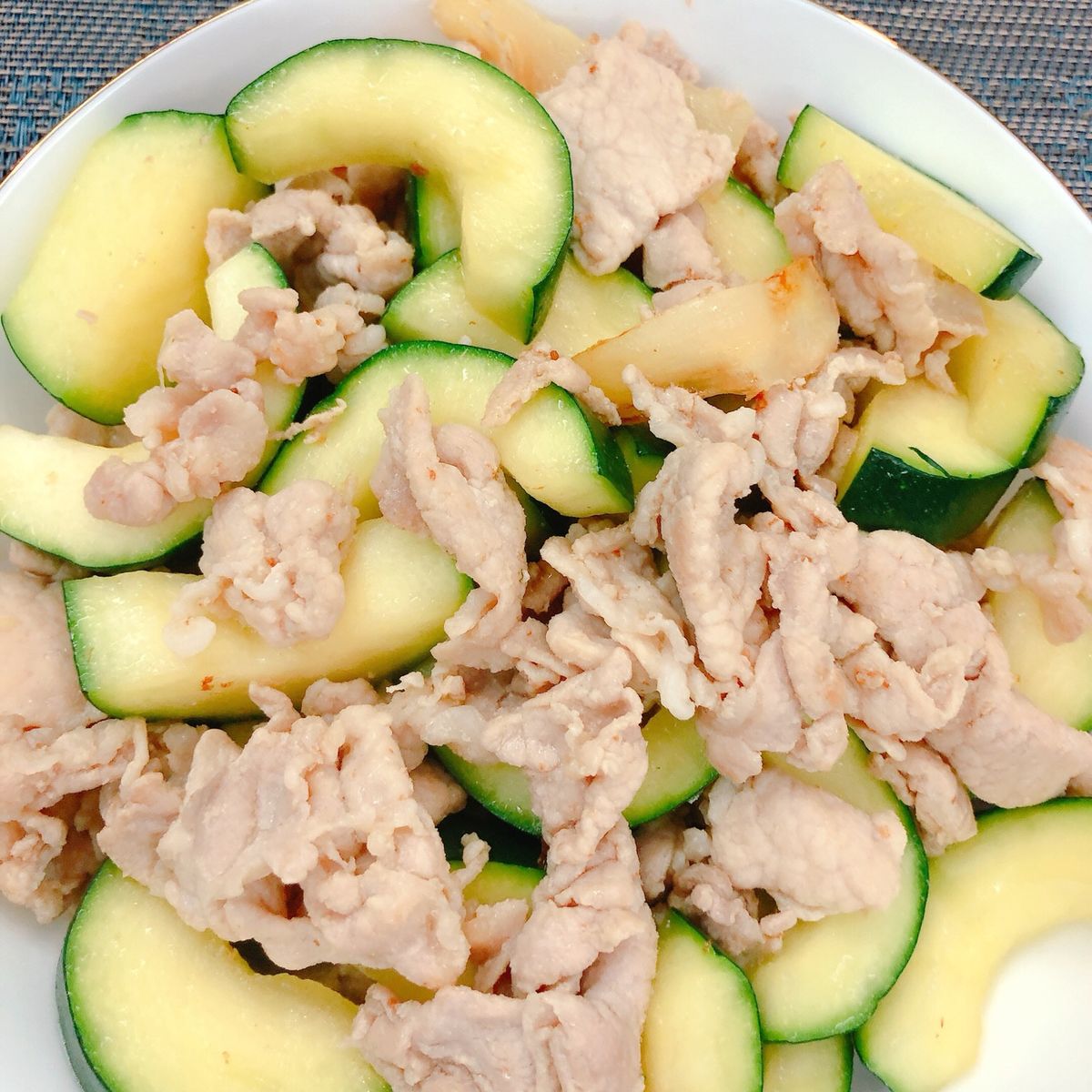 Chaying Lin 一起做