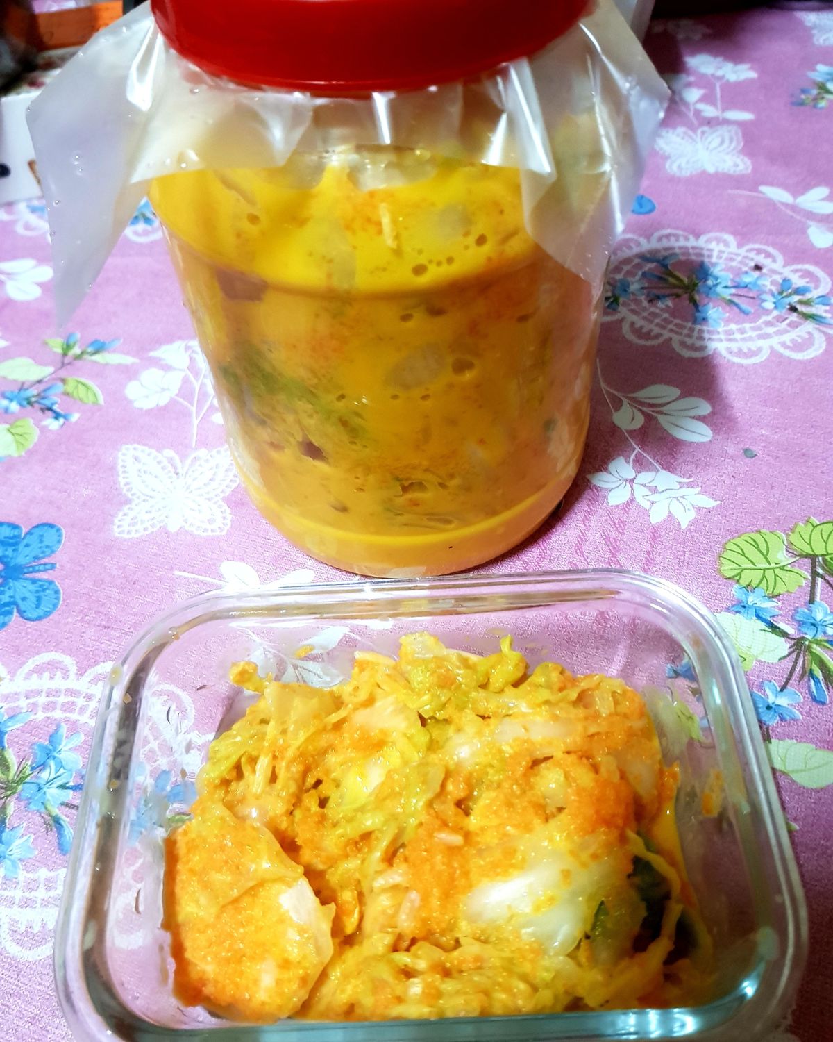 閉 じこもること 一起做