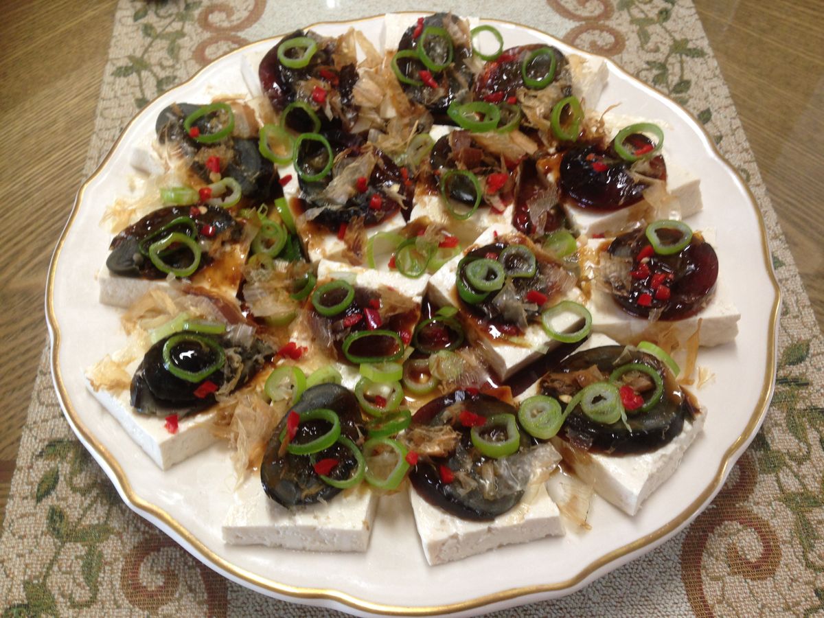 涼拌皮蛋豆腐