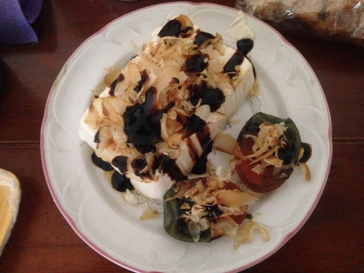 涼拌皮蛋柴魚豆腐