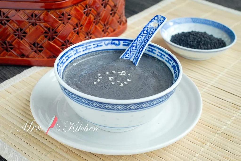 【影片】簡易芝麻糊