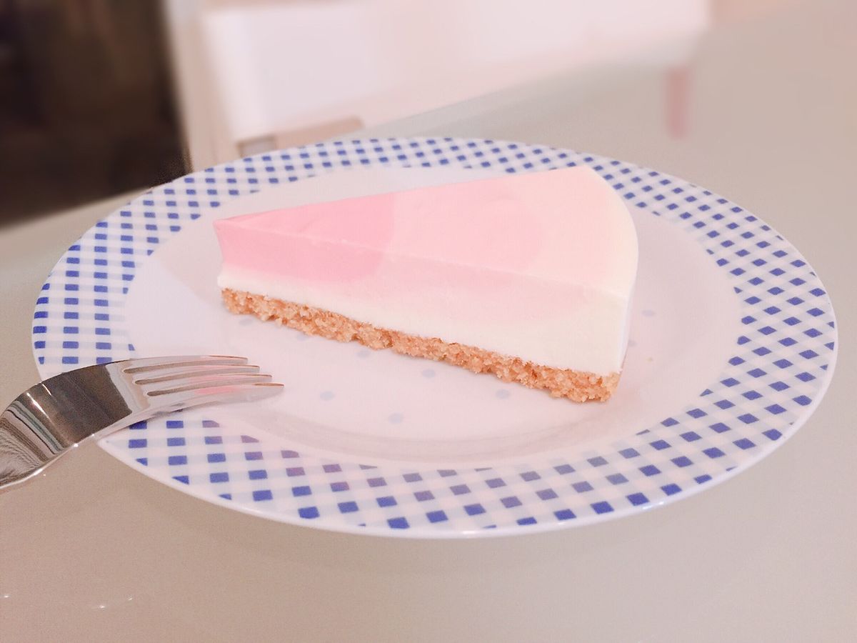 草莓漸層生乳酪蛋糕(6吋)