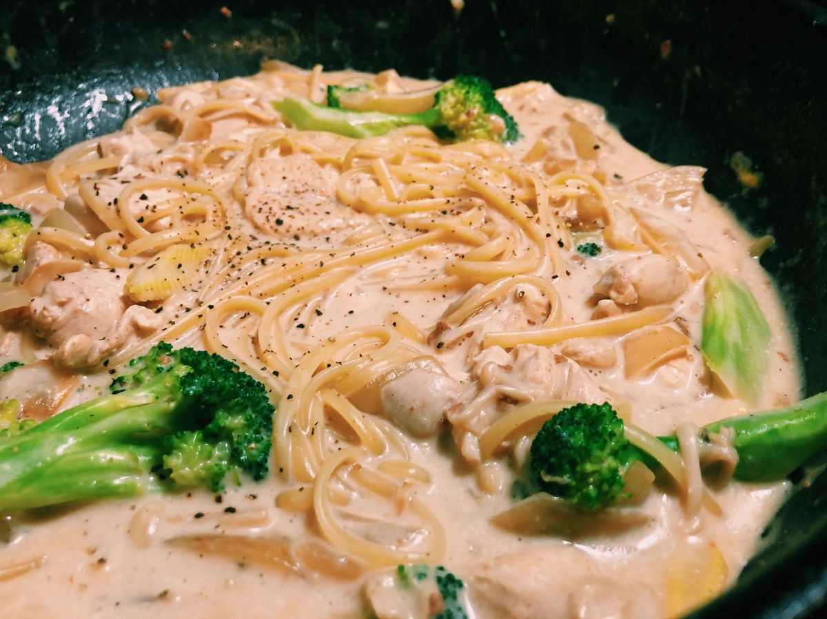 白醬雞胸肉義大利麵