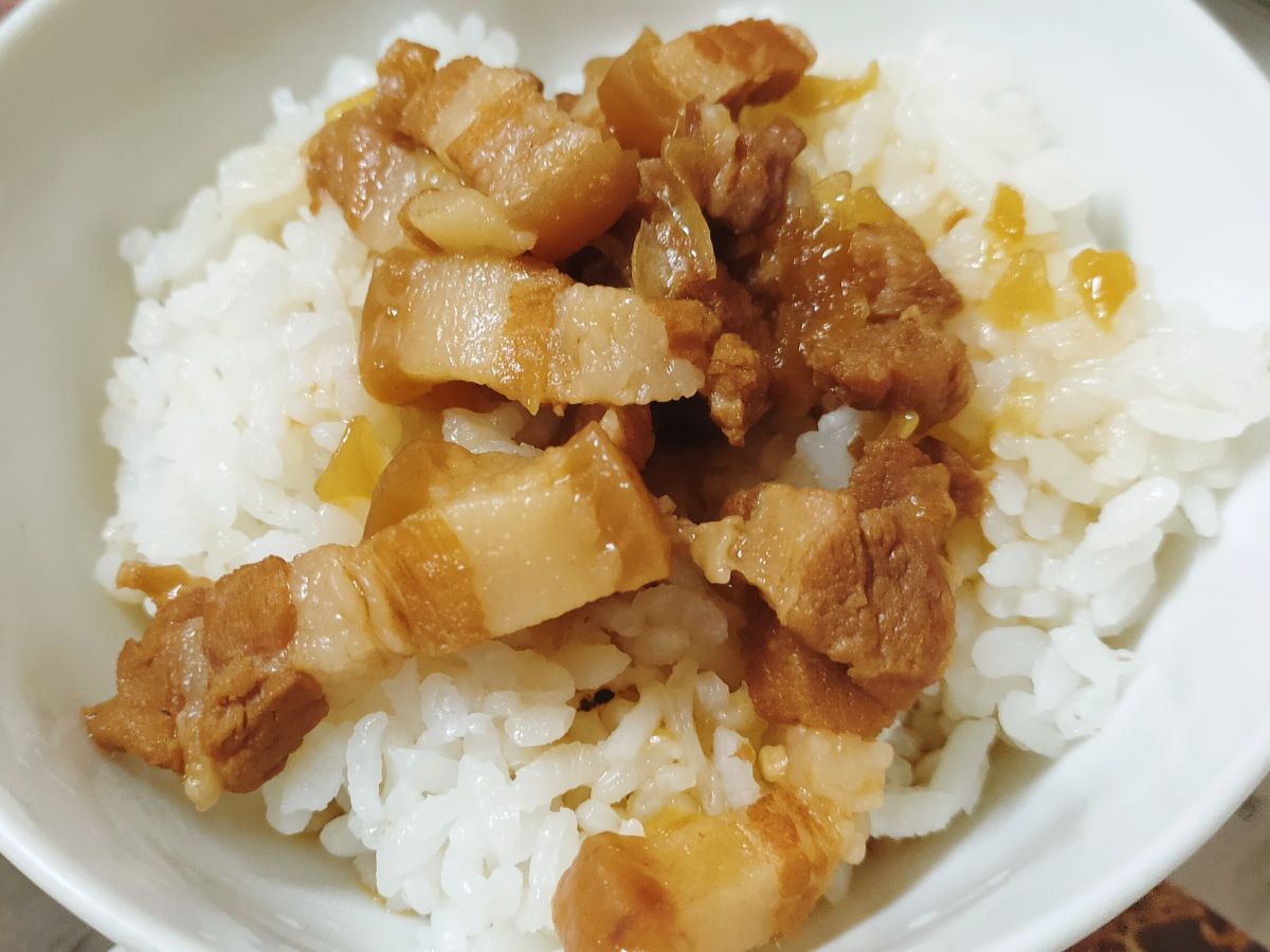 甘甜滷肉飯