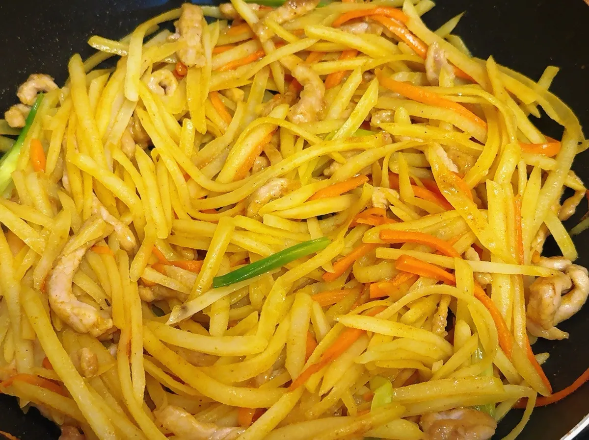 台式咖喱粉脆炒馬鈴薯絲