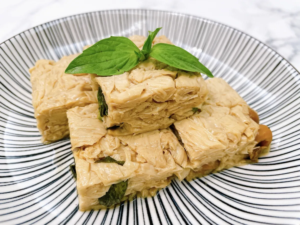 破布子蒸豆包