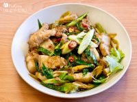 菲姐私房菜-蒜苗炒五花