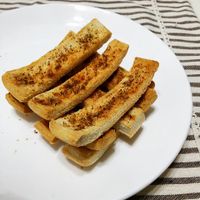 吐司邊變身//香料橄欖油酥條