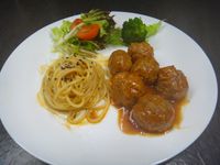 茄汁紅酒燉牛肉丸