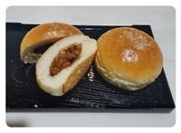 肉鬆麵包