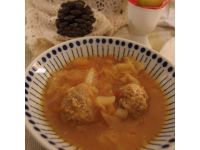 蕃茄蔬菜肉丸湯 (茄泥版)