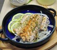 香煎鮭魚(蒙特婁香料)