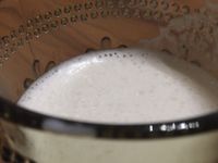 香蕉牛奶(自行搭配水果)