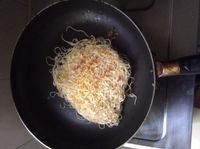 真的不會作也能做的麻油煎蛋麵線