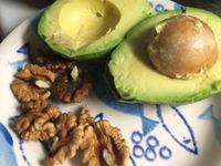 酪梨核桃馬鈴薯牛奶