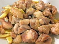 家常菜~ 茶油薑煸雞腿肉