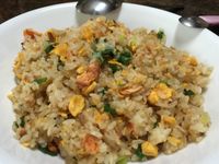 隔夜菜大變身之鮭魚蛋蛋飯