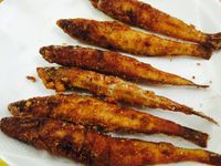 酥炸沙梭魚（又名沙腸仔）