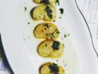 香煎干貝佐羅勒檸檬蜂蜜醬