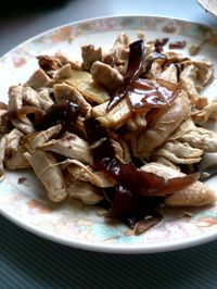 麻油雞絲炒木耳