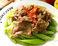 西芹炒牛肉