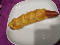 熱狗起酥麻花捲