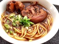 滷豬腳（豬腳麵）