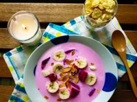 5分鐘搞定粉紅鮮奶麥片