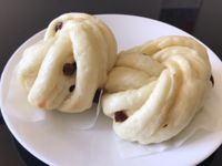 葡萄乾鮮奶麻花饅頭