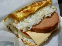 賢慧的愛妻早餐-素火腿起司蛋包飯糰