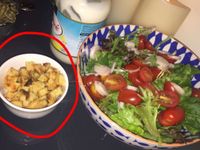 沙拉的好朋友酥脆麵包粒