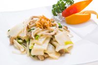 鵝油金蔥炒河粉