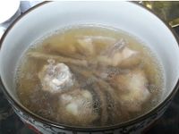 古早味豇豆排骨湯