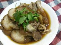 帶來好運的醬滷豬蹄