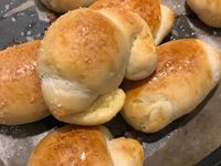 野餐要帶⭐️脆刷刷鹽奶油牛角餐包