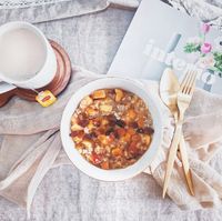 低卡簡單~葡萄乾蘋果肉桂燕麥粥(影片)