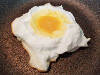 撥雲見日立體荷包蛋