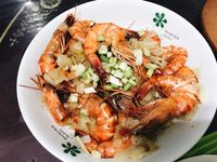 蒜香奶油洋蔥炒蝦