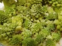 花椰菜大變身~聖誕霜雪