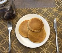 蜂蜜香蕉奶油鬆餅