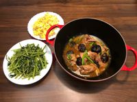 《鑄鐵鍋料理》豆瓣香菇雞