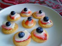 《草莓就愛鷹牌煉奶》草莓派對小西點(小心上癮)