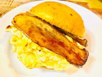 澎湃嫩蛋香煎杏鮑菇饅頭